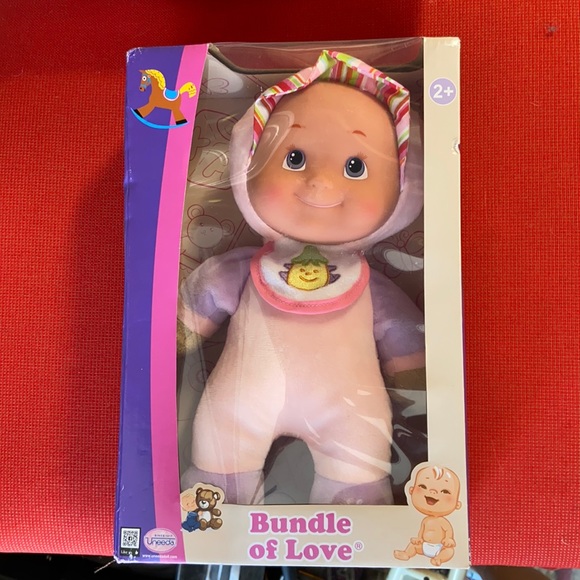 Bundle of Love baby doll by Uneeda - Picture 1 of 3